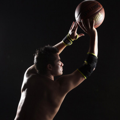 U-Care magnetic bamboo elbow brace 2