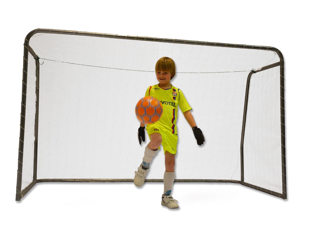 Avyna football goal medium 1
