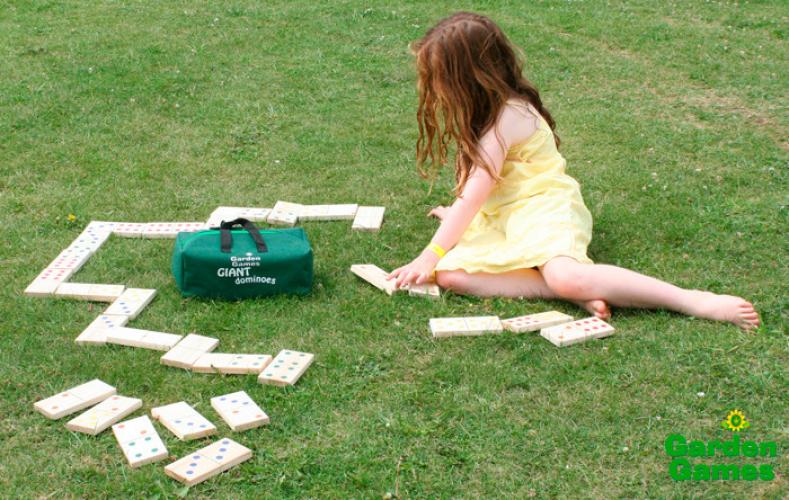 Garden Games mega domino's 1