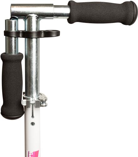 Muuwmi white / pink scooter 3