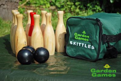 Garden Games skittles 2