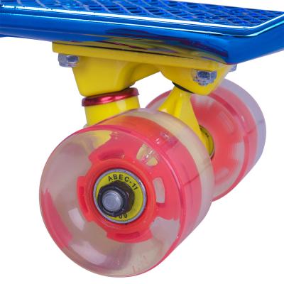 Worker penny board chrome blauw mirra met lichtgevende wielen (22 inch) 5