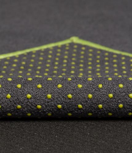 Manduka Yogitoes® Skidless® yoga mat towel 10