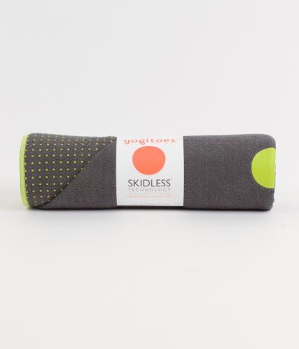 Manduka Yogitoes® Skidless® yoga mat towel 11