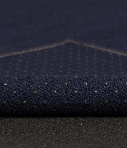 Manduka Yogitoes® Skidless® yoga mat towel 14