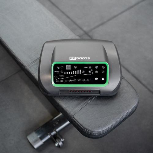 Reboots One Lite + pants 5