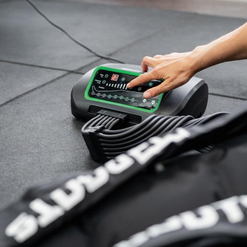 Reboots One Lite + pants 7